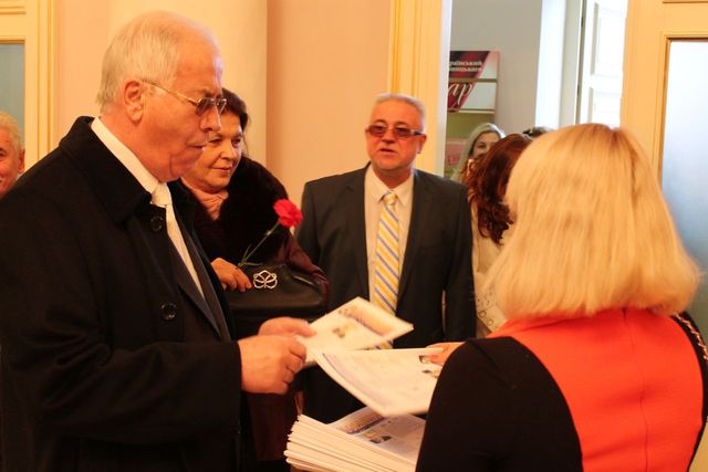 img_6115.jpg img_6115.jpg