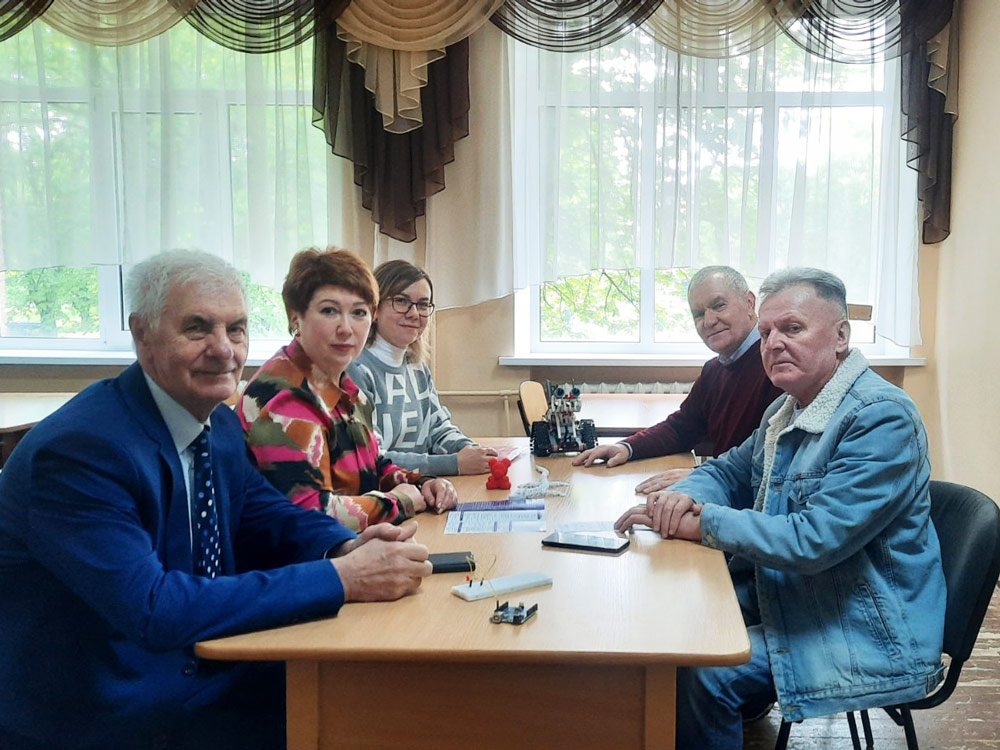 Обговорення освітньо-професійних програм: кафедра математики та цифрових технологій залучає стейкхолдерів для підготовки професіоналів нового покоління